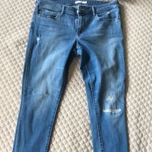 Levi’s 711 Blue Jean